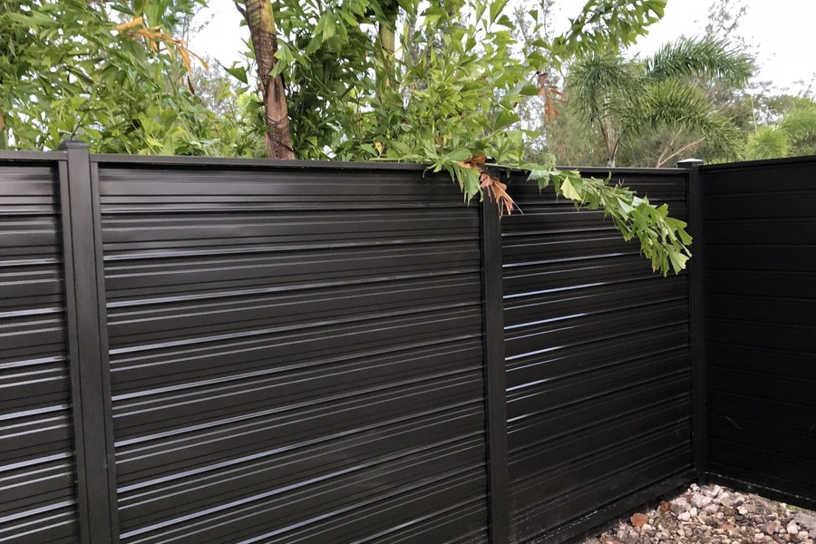 Horizontal Dura Fence with Single and Double Swing Gate example